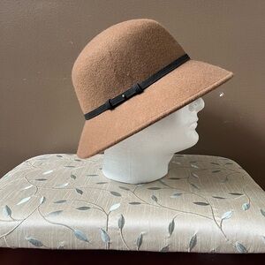 Apt. 9 Tan Wool Hat with Black Band